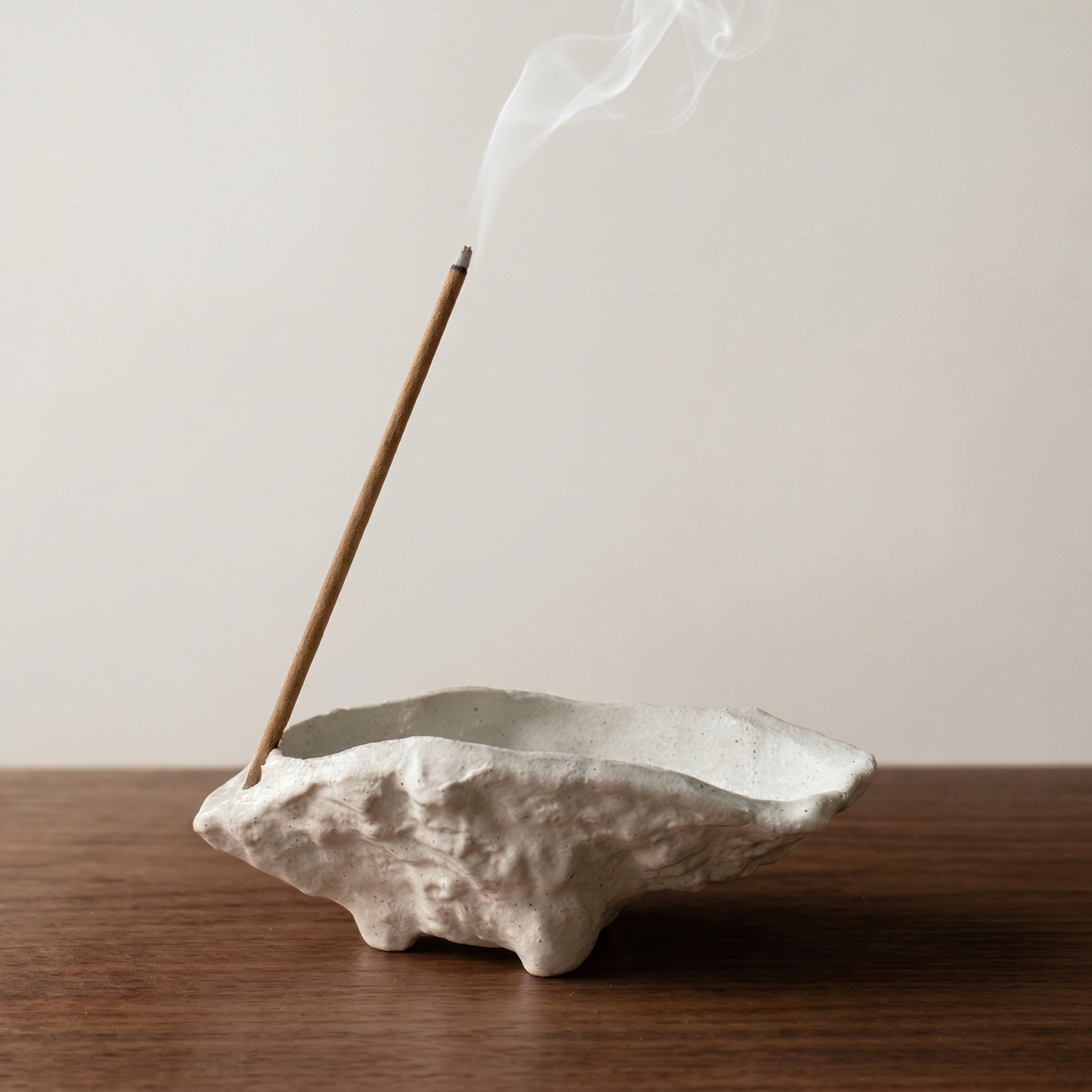 Oyster Ceramic Incense Holder — Full-Length Ash Catcher, Fits Sticks up to 3mm