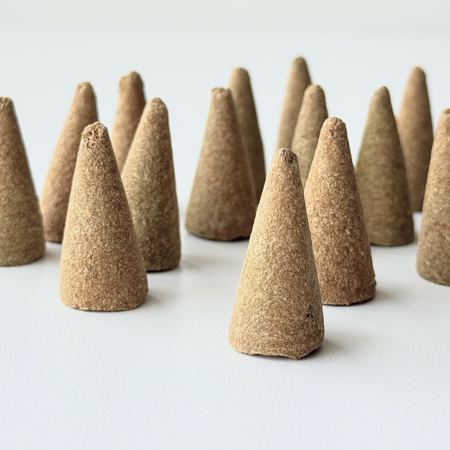 AETHER FLOW Cedar Incense Cones — Natural Space Cleansing Cones | Warm Woody Scent